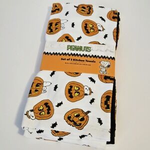 Peanuts Snoopy & Woodstock Set Of (3) Halloween Kitchen Towels Pumpkins Bats NEW